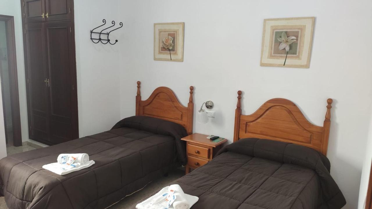 Hostal Efebo 24H Antequera Exterior photo