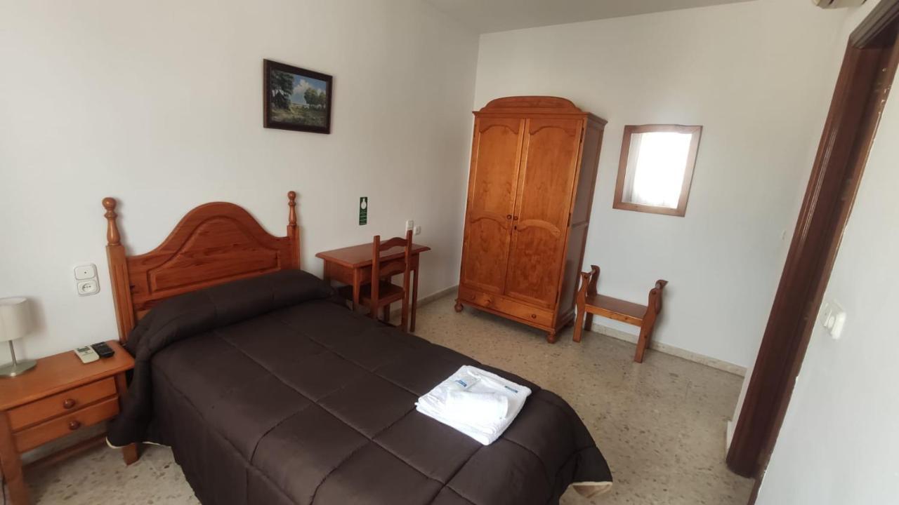 Hostal Efebo 24H Antequera Exterior photo