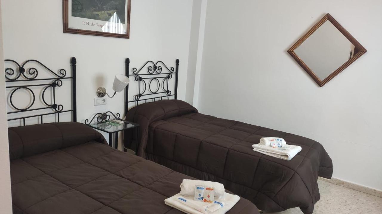 Hostal Efebo 24H Antequera Exterior photo